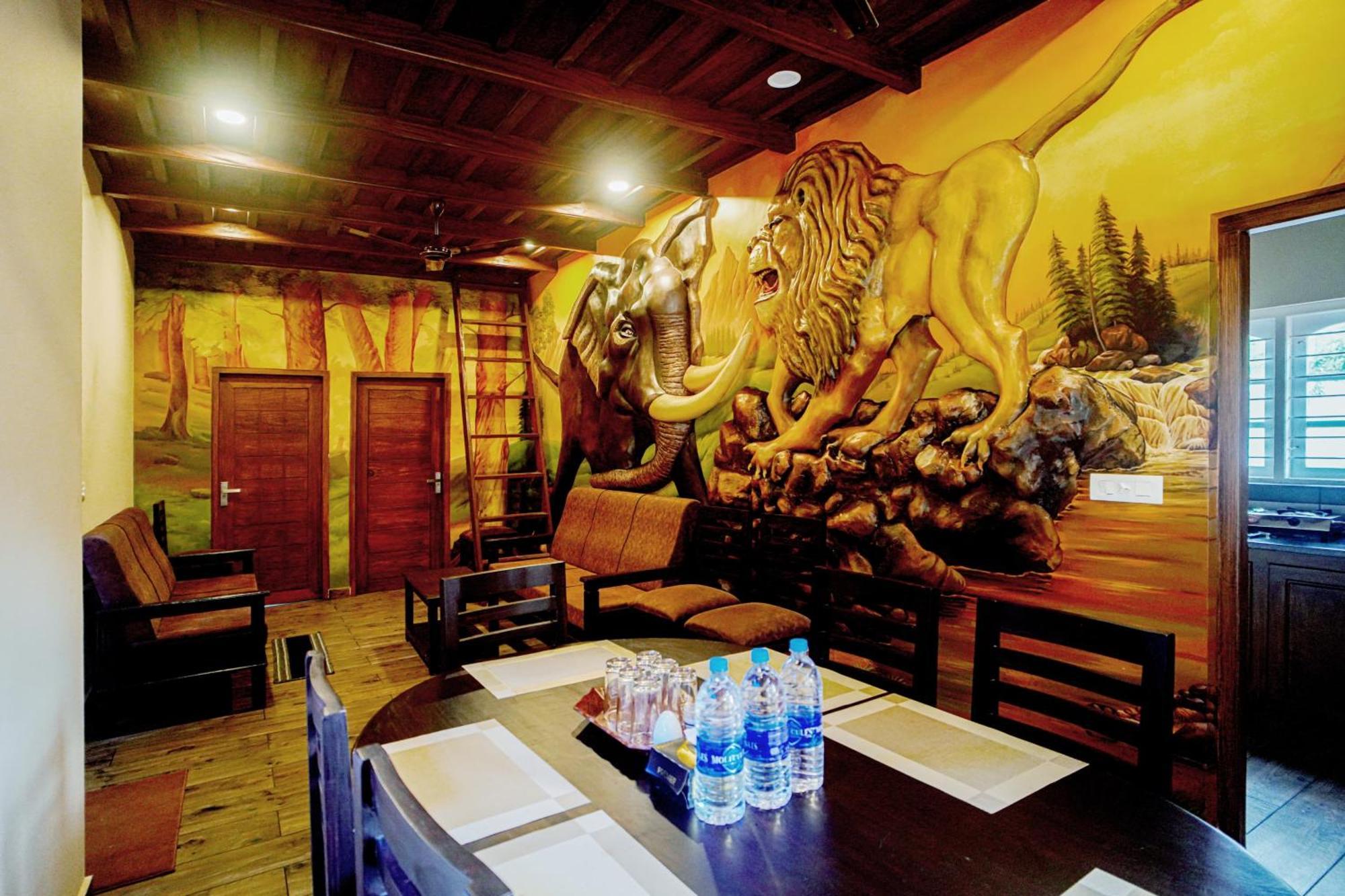 Falcon Riverview Resorts Kuttampuzha Esterno foto