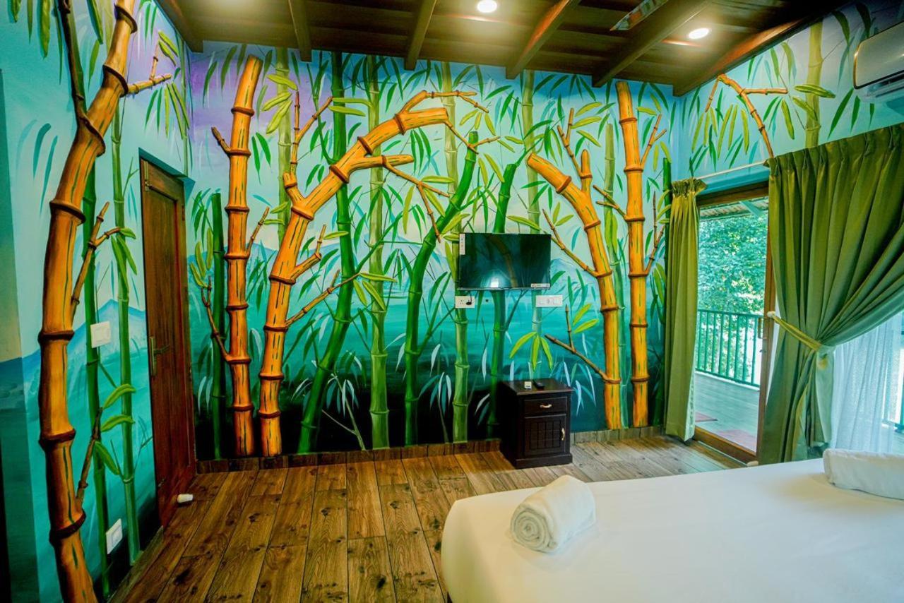 Falcon Riverview Resorts Kuttampuzha Esterno foto