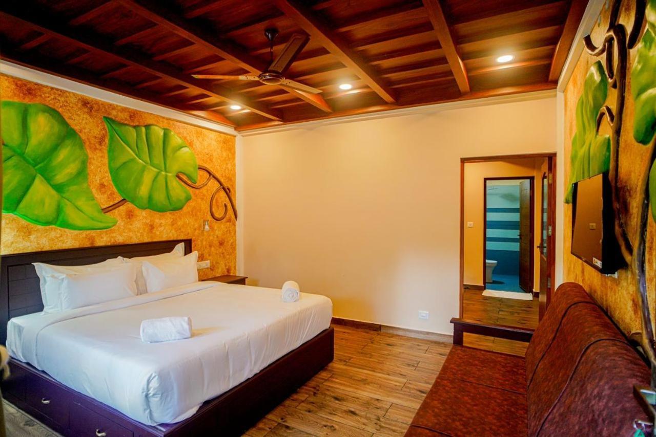 Falcon Riverview Resorts Kuttampuzha Esterno foto