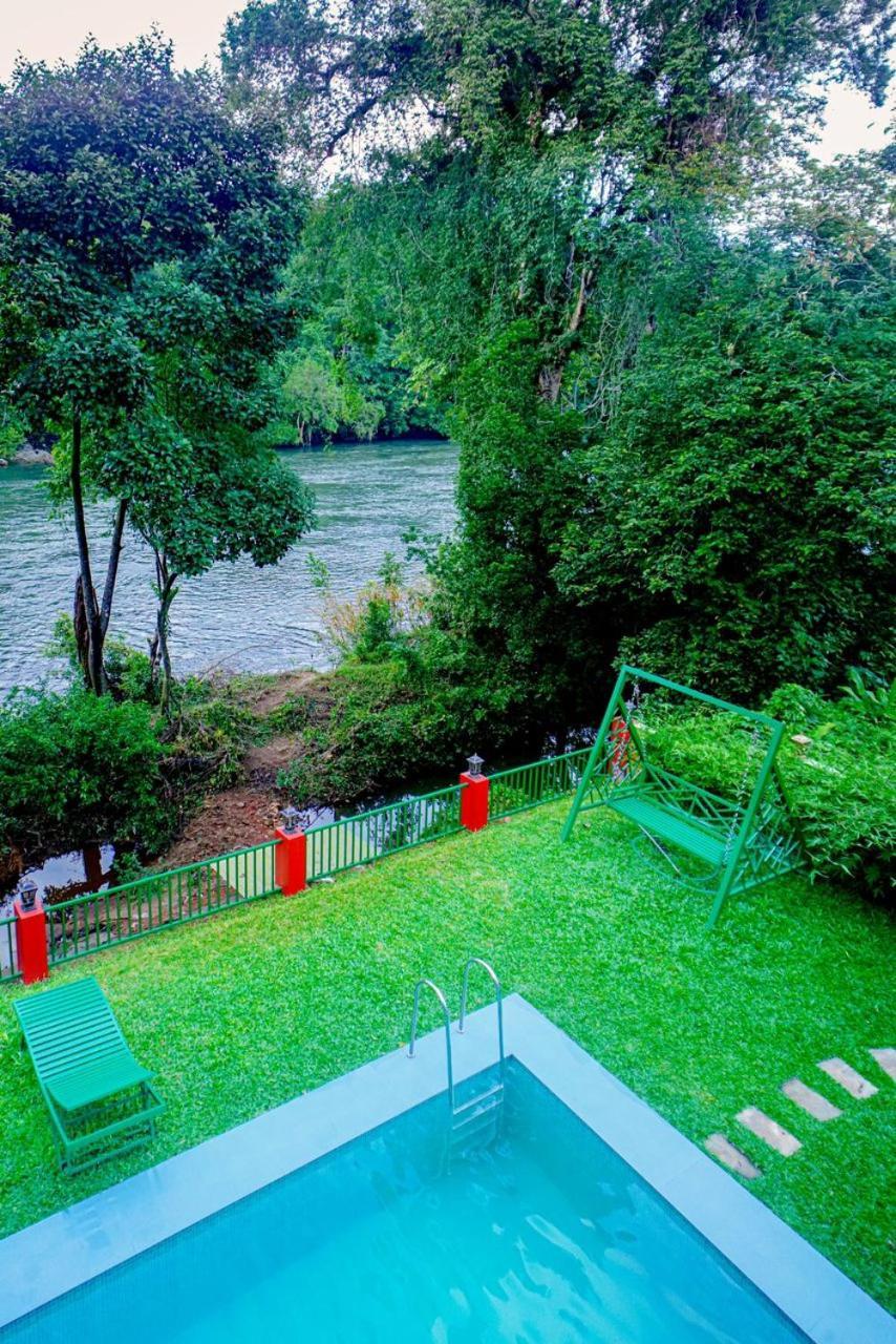 Falcon Riverview Resorts Kuttampuzha Esterno foto